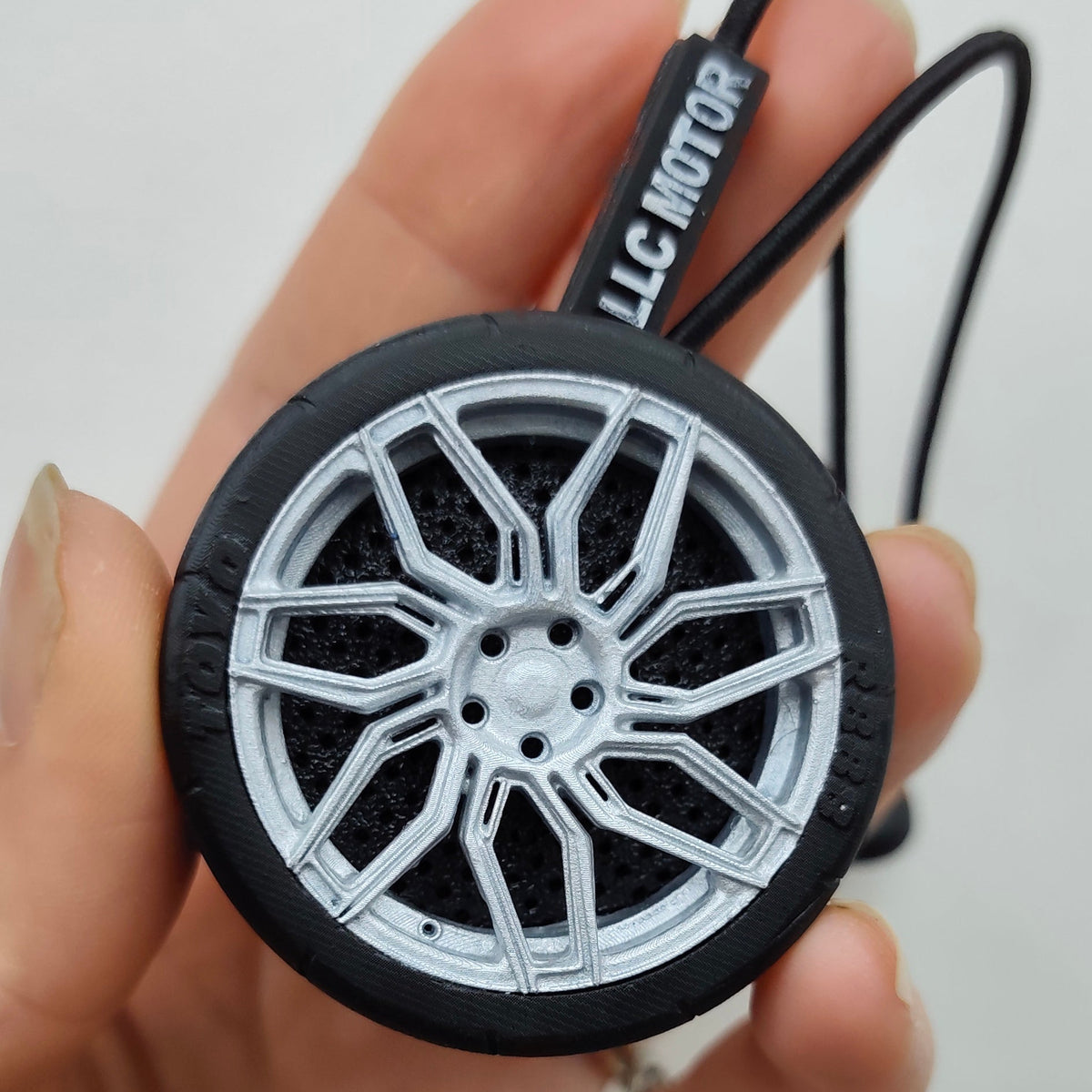 Ambientador de llanta personalizado